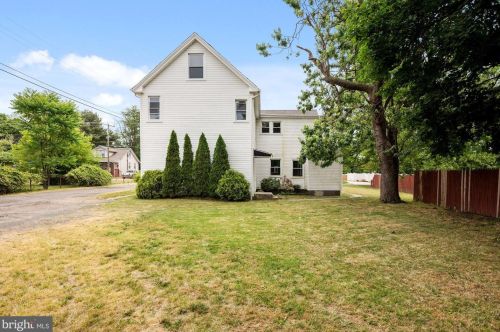 446 Billingsport Rd, West Deptford NJ  08066-2209 exterior