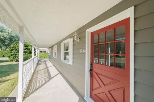 1235 Reiff Rd, Lansdale, PA 19446-4437
