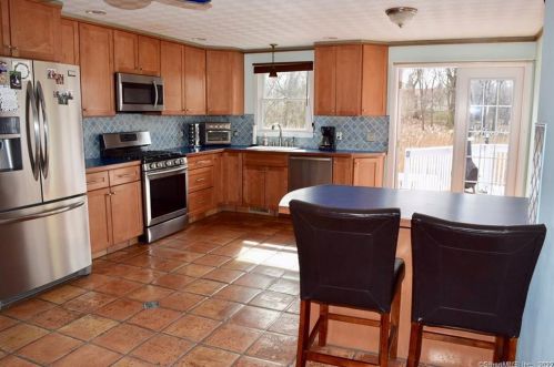 74 Nells Rd, Milford, CT 06460-5444