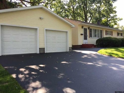 10 Heatherington St, Schenectady, NY 12302-2914