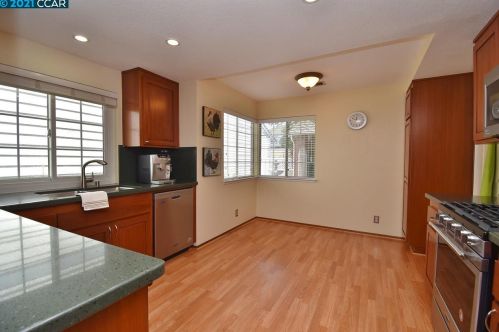 984 Springview Cir, San Ramon CA  94583-4721 exterior