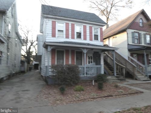 32 Governors Ave, Dover, DE 19904-3112