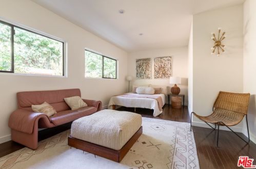 5457 La Forest Dr, La Canada CA  91011-1341 exterior