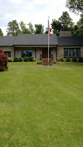 1896 Wildwood Dr, Madisonville, KY 42431-9563
