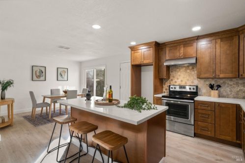 1930 Forest Ln, Vacaville CA  95687-6115 exterior