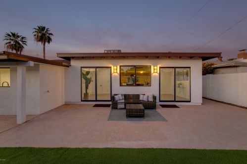 8335 Montecito Ave, Scottsdale AZ 85251-2925 exterior