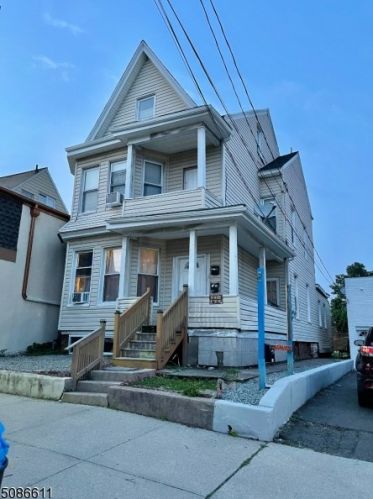 158 Haledon Ave, Paterson, NJ 07508-2051