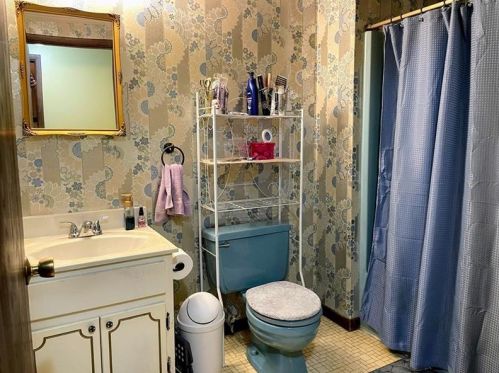 103 Leona St, Hopwood PA  15445-2032 exterior