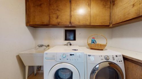 3336 Topeka St, Riverbank CA  95367-2330 exterior