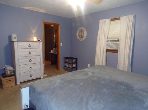 8 Willis Ct, Washington Ch OH  43160-1073 exterior