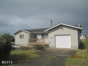 1606 Parker Ave, Waldport, OR 97394-9543
