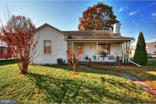 104 Church St, Bally, PA 19503-9646
