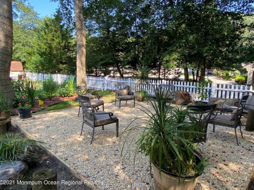 515 Laurel St, Berkeley Township NJ  08721-2619 exterior