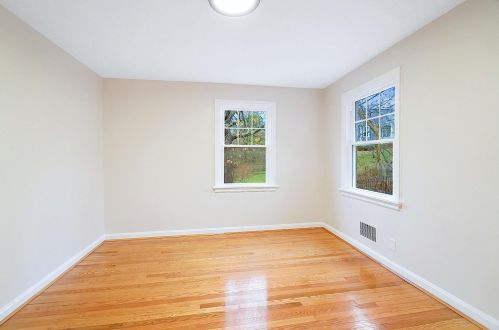 3261 Hardisty Ave, Cincinnati OH 45208-3006 exterior