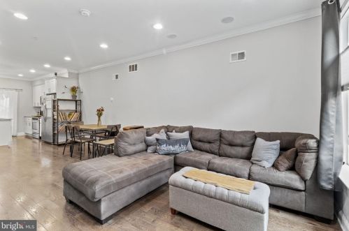 2347 Hancock St, Philadelphia PA  19133-3721 exterior