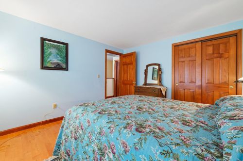 12 Ginger Dr, Goffstown NH  03045-2939 exterior