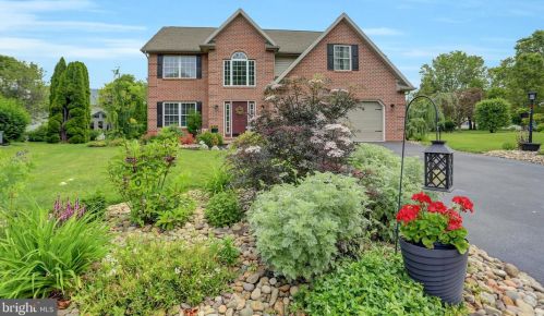 441 Harriet Ct, Upton, PA 17225-1184