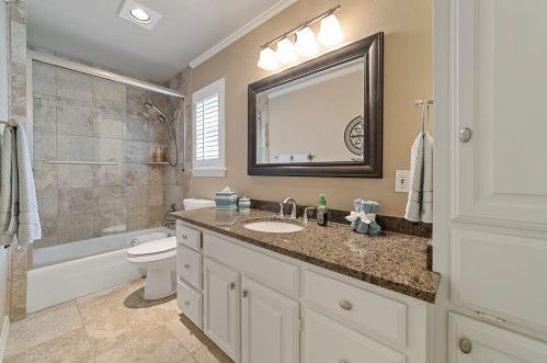 1811 Forest Meadow Ln, Richardson TX  75081-2166 exterior