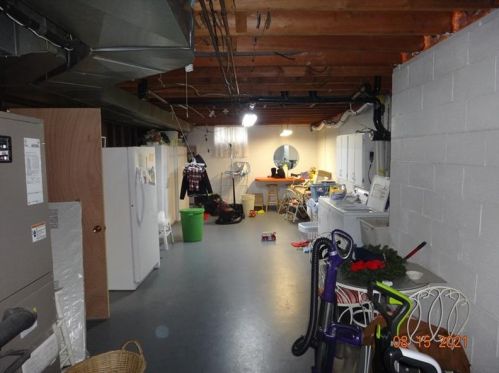 119 Randall Dr, New Castle PA  16105-5143 exterior