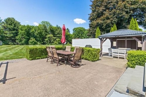 309 Pilgrim Ln, Southington CT  06489-1345 exterior