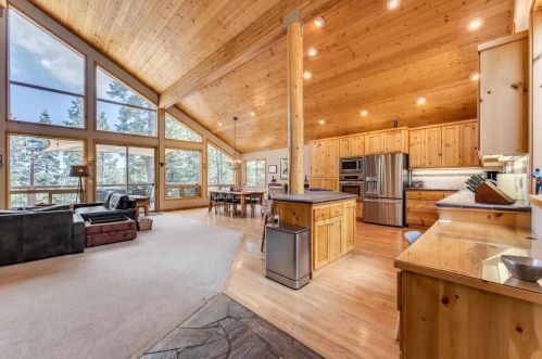 12647 Falcon Point Pl, Truckee, CA 96161-6448