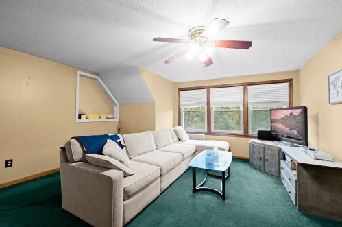 103 Durham Rd, Dover NH  03820-4363 exterior