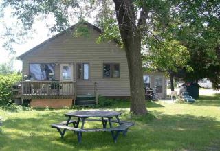 1994 Barber Dr, Stoughton, WI 53589-3079