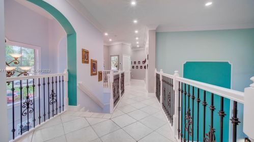 15963 79th Pl, Hialeah FL  33016-6647 exterior