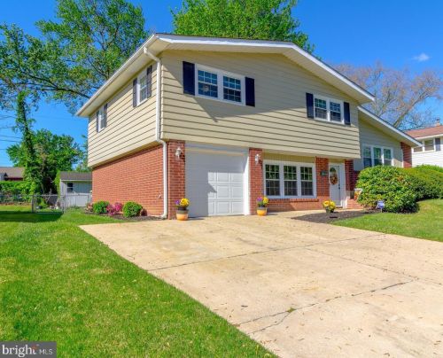 2114 Westminster Dr, Wilmington, DE 19810-3930
