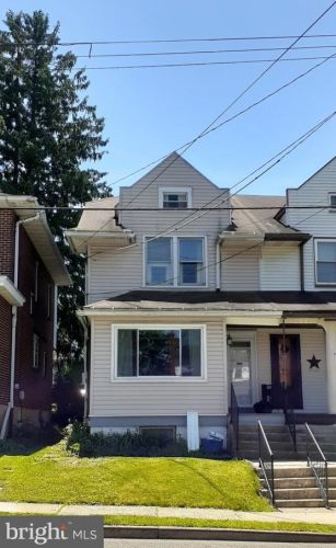 2033 Market St, Primrose, PA 17901-1905