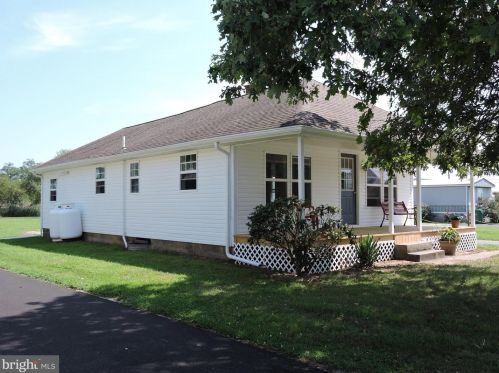 50 Bayview Ave, Frederica DE  19946-1301 exterior