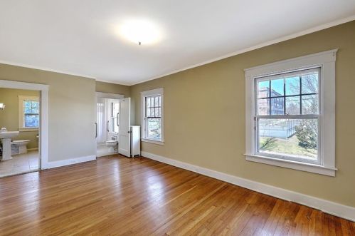 310 Elmgrove Ave, Providence RI  02906-4252 exterior