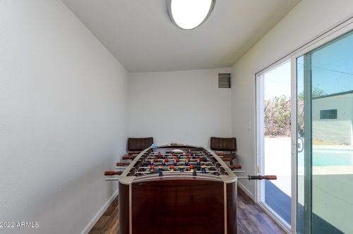 3906 13th Pl, Phoenix AZ  85014-4904 exterior