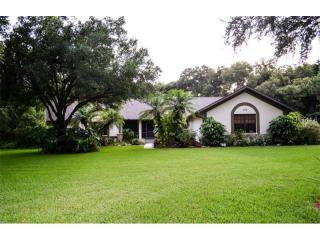 506 135th St, Bradenton, FL 34212-9686