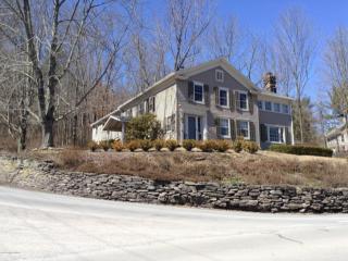 205 Follies Rd, Dallas, PA 18612-9516