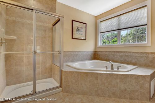 109 Magna Carta Dr, Morganville NJ  07751-5202 exterior