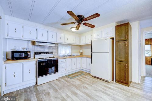 34068 Red Oak Dr, Frankford DE  19945-3437 exterior