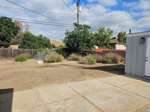 6758 Dwight Way, San Bernardino CA  92404-5536 exterior