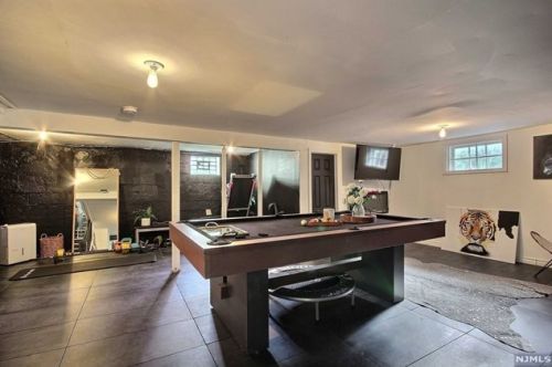 224 Madison Ave, Dumont NJ  07628-2538 exterior