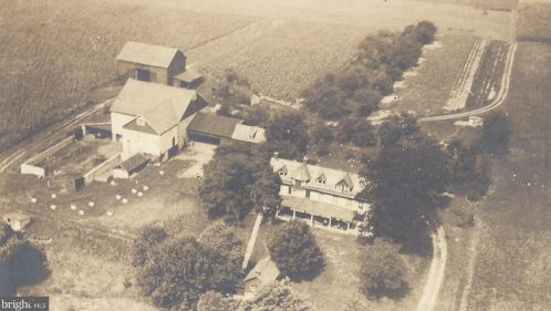 1704 Dreshertown Rd, Dresher PA  19025-1303 exterior