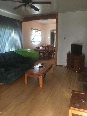 16 Virginia St, Conrad, MT 59425-1822