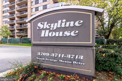 3713 George Mason Dr, Falls Church VA  22041-3761 exterior