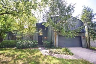 3536 Winding Dr, Lexington, KY 40517-2703