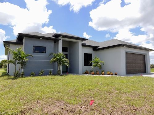 2011 10th Pl, Cape Coral, FL 33909-4434