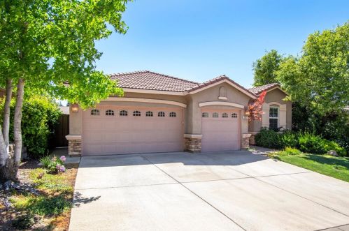 2011 Stockman Cir, Folsom CA  95630-6236 exterior