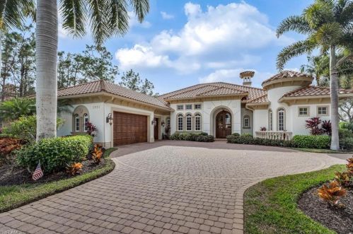 2951 Mona Lisa Blvd, Naples, FL 34119-7733