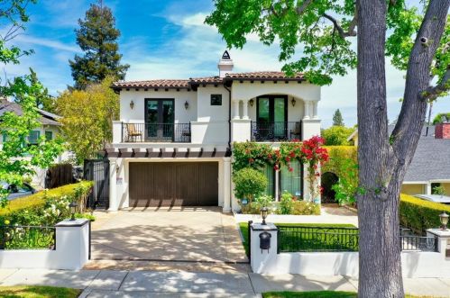 4218 Murietta Ave, Van Nuys, CA 91423-4225