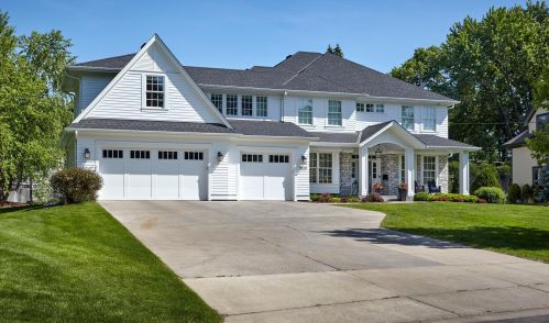 5520 Highland Rd, Minneapolis, MN 55436-2536