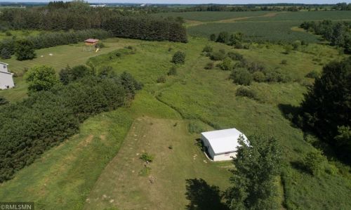 1748 30th Ave, Hammond WI  54015-5215 exterior