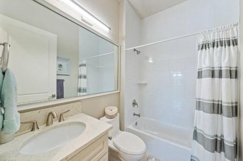 604 El Camino Real, Naples FL  34119-4782 exterior